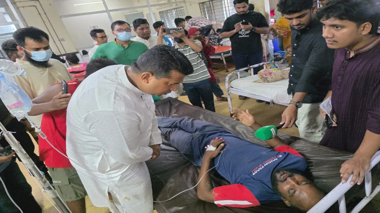 সীতাকুণ্ডের শিপইয়ার্ডে মৃতদের প্রতি পরিবার পাবে ১০ লাখ টাকা: ডিসি জাহিদুল