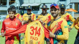 বুলাওয়েতে সিরিজ নির্ধারণী লড়াই, বাংলাদেশের লক্ষ্য ১৪৪ রান