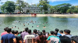 চুয়েটের সব পুকুরে প্রবেশ-সাঁতার নিষিদ্ধ করল প্রশাসন
